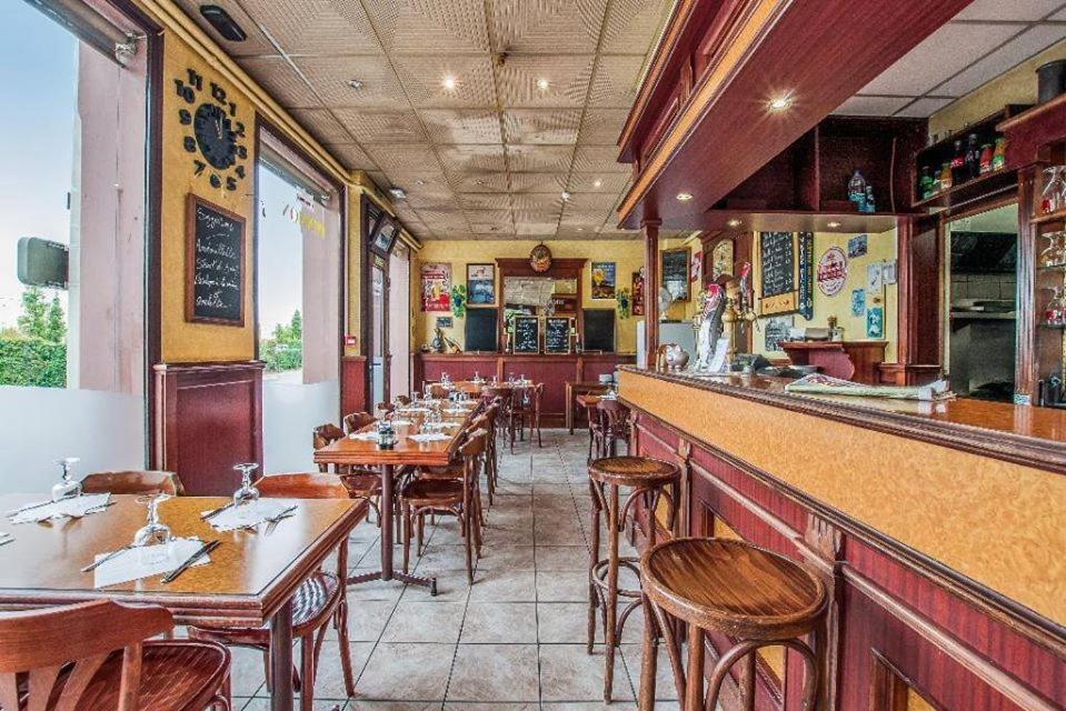 Aux Bons Amis Reims Exterior foto